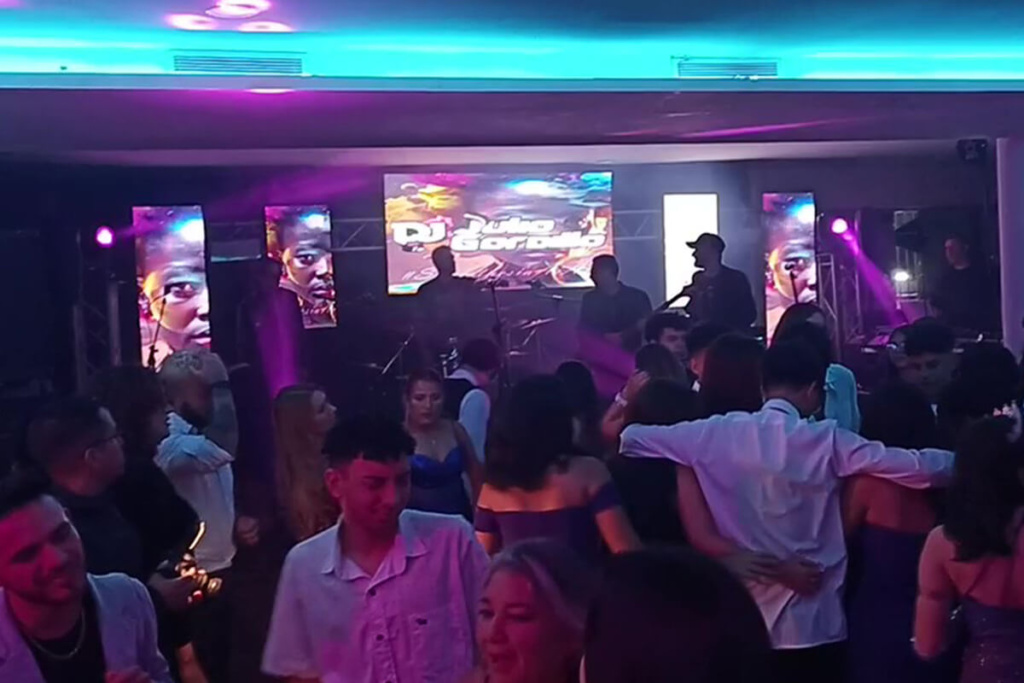 Pantalla led bandas en vivo