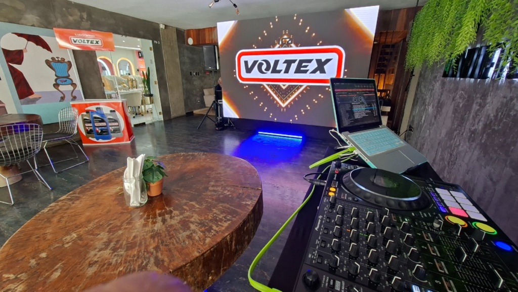 Dj + pantalla 3x2 + sonido