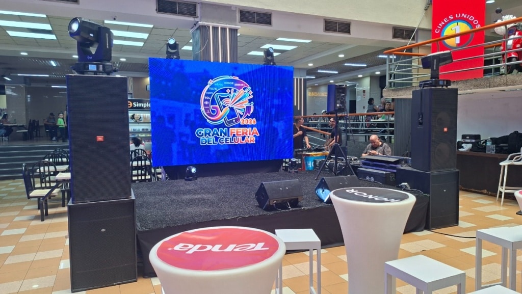 Feria del celular Metrocenter 2026 del celular Metrocenter pantalla led + sonido + iluminacion